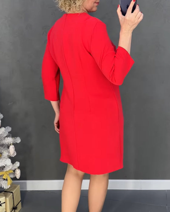 Elegantes einfarbiges Kleid mit Rundhalsausschnitt