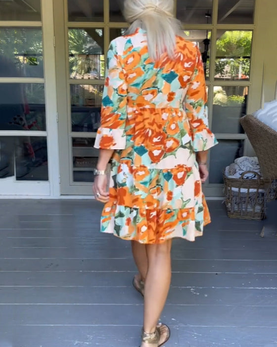 Blumenkleid mit V-Ausschnitt