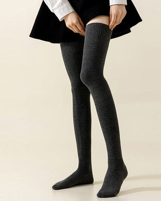 Verdickte hohe Strümpfe