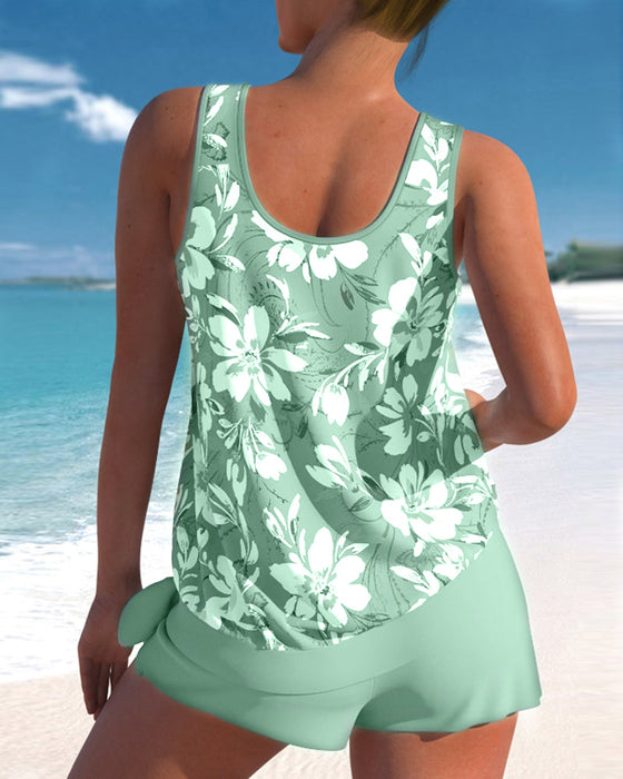 Tankini gibt es in lässigen Stilen und Drucken