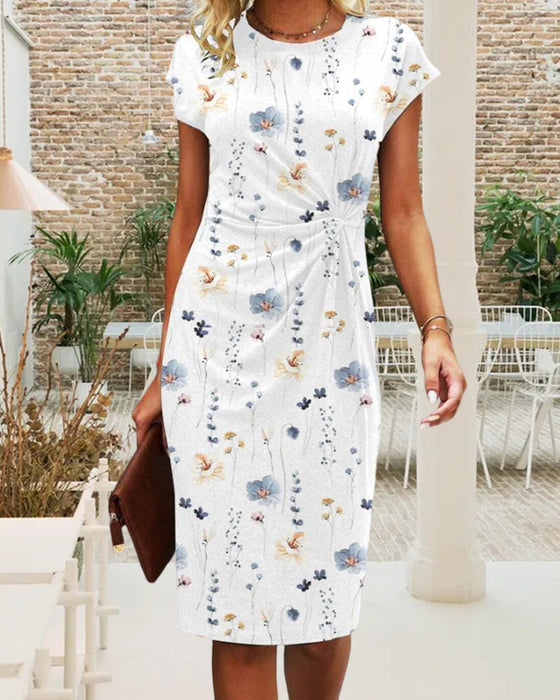 Kleid mit Blumendruck und kurzen Ärmeln