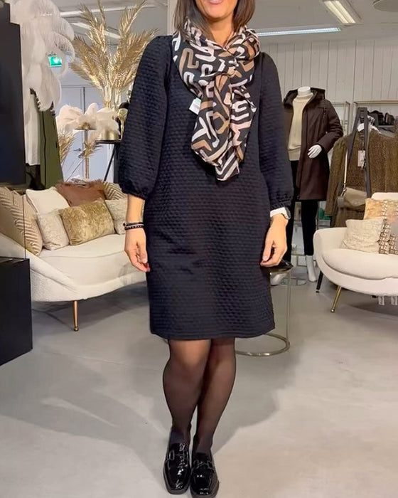 Elegantes einfarbiges Kleid