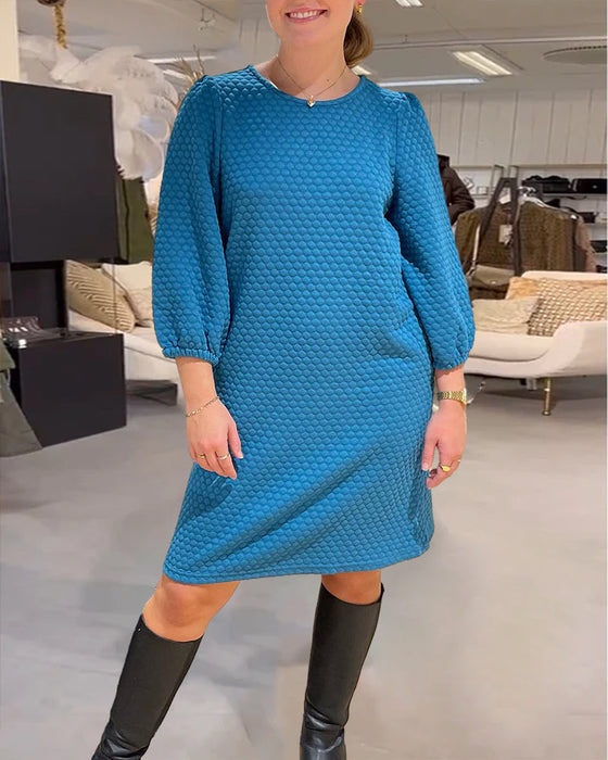 Elegantes einfarbiges Kleid