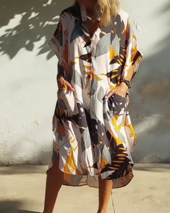 Kleid mit Taschen und Ahornblatt-Print