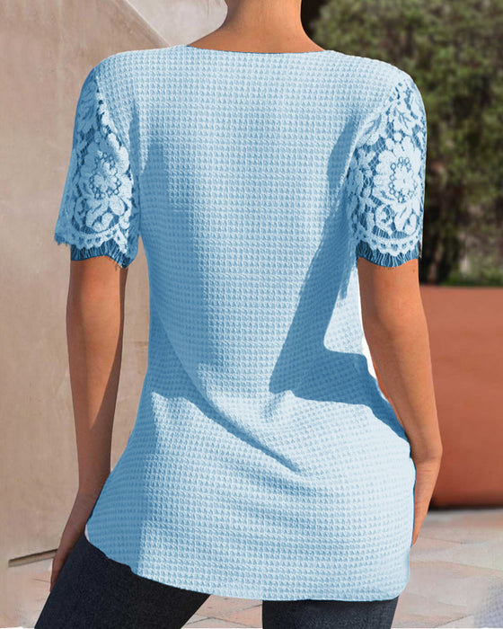 Kurzärmliges T-Shirt aus Spitze