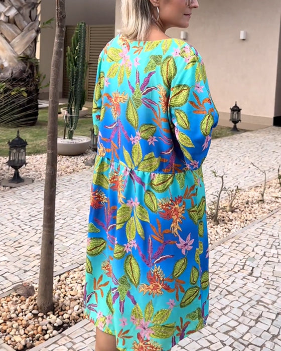 Kleider mit botanischen Prints und lässigen Styles
