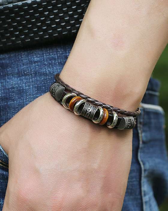 Handbesticktes mehrschichtiges Lederarmband