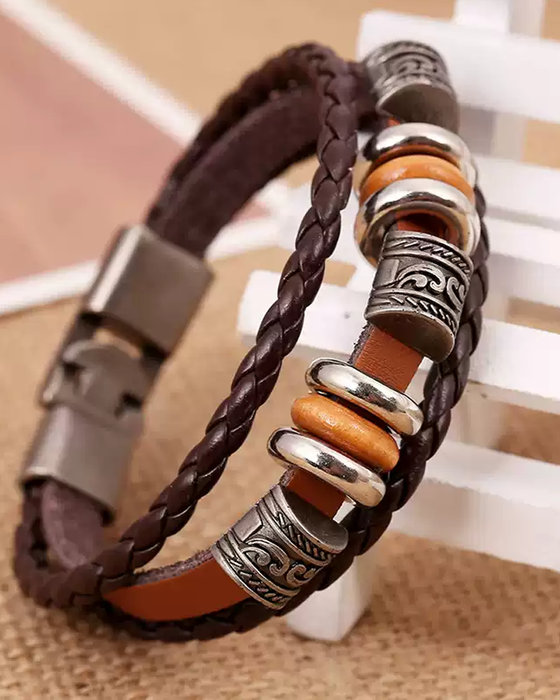 Handbesticktes mehrschichtiges Lederarmband