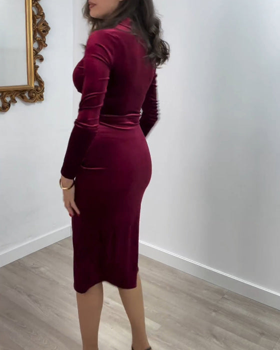 Lässiges Kleid mit abstraktem Musterdruck