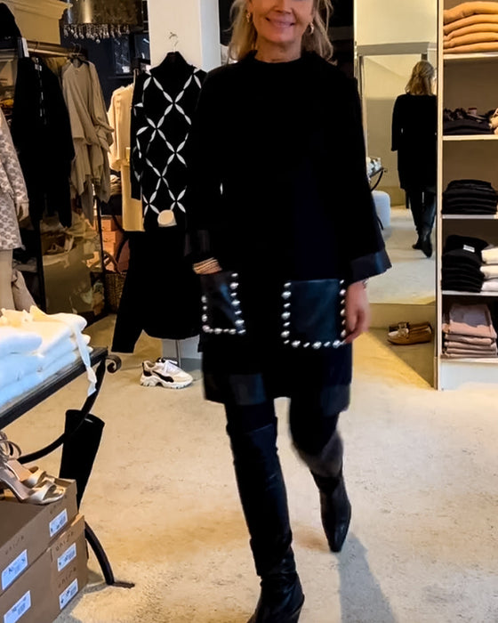 Freizeitkleid mit Rundhalsausschnitt und Taschen