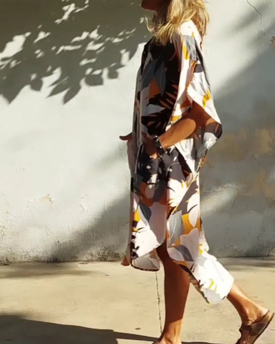 Kleid mit Taschen und Ahornblatt-Print