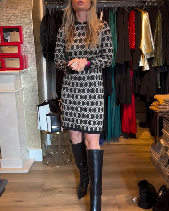 Kleid mit Polka-Dot-Print und knielang