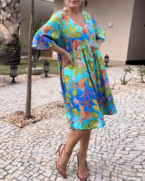 Kleider mit botanischen Prints und lässigen Styles