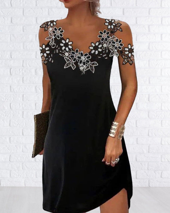 Elegantes kleid mit spitze