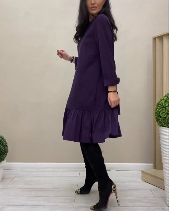 Kleid mit Rüschen bis zur Knielänge